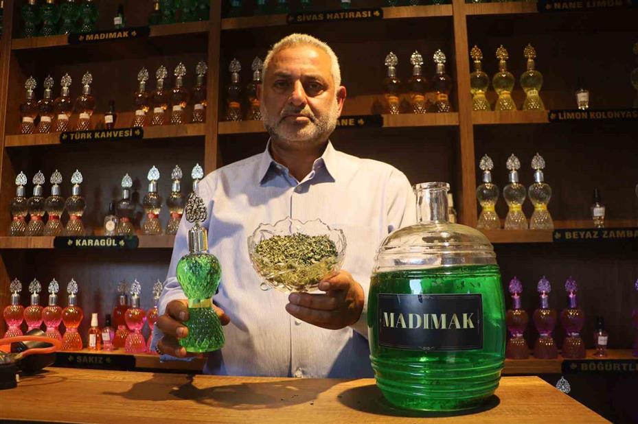 Türkülere konu olan madımağın dondurmasından sonra bu kez de kolonyasını yaptılar