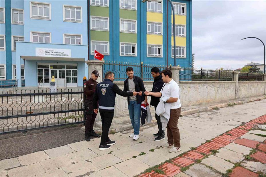 Sivas’ta öğrencilerin huzuru için ekipler sahada