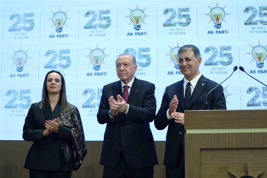 Cumhurbaşkanı Erdoğan: "Milletin hakkına girenler bunun hesabını hem bu dünyada Türk mahkemelerine hem de Mahkeme-i Kübra’da Yaradan’a verecektir"