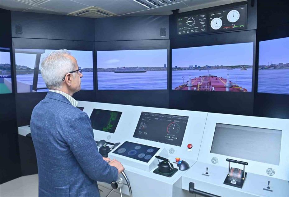 Bakan Uraloğlu: "Türk sahipli deniz ticaret filomuz 2 bin 262 gemi ve 54,3 milyon DWT kapasiteye çıktı"