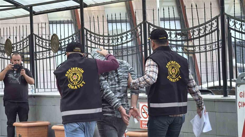 Cinayet şüphelisi adliyeye sevk edildi