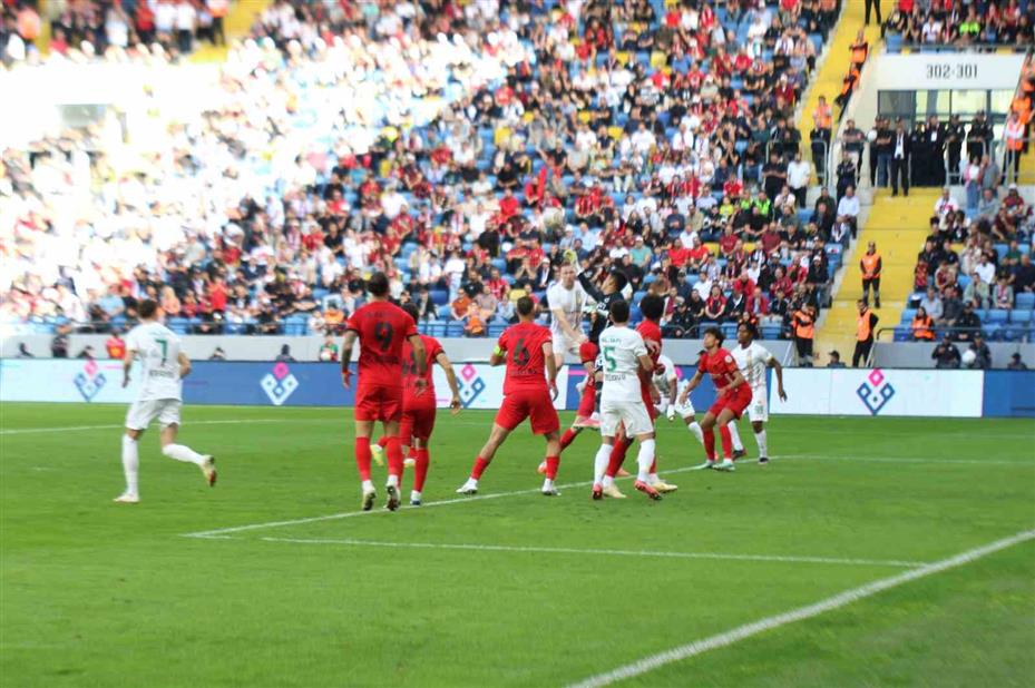 Trendyol Süper Lig: Gençlerbirliği: 2 - Amed Sportif Faaliyetler: 2 (Maç sonucu)