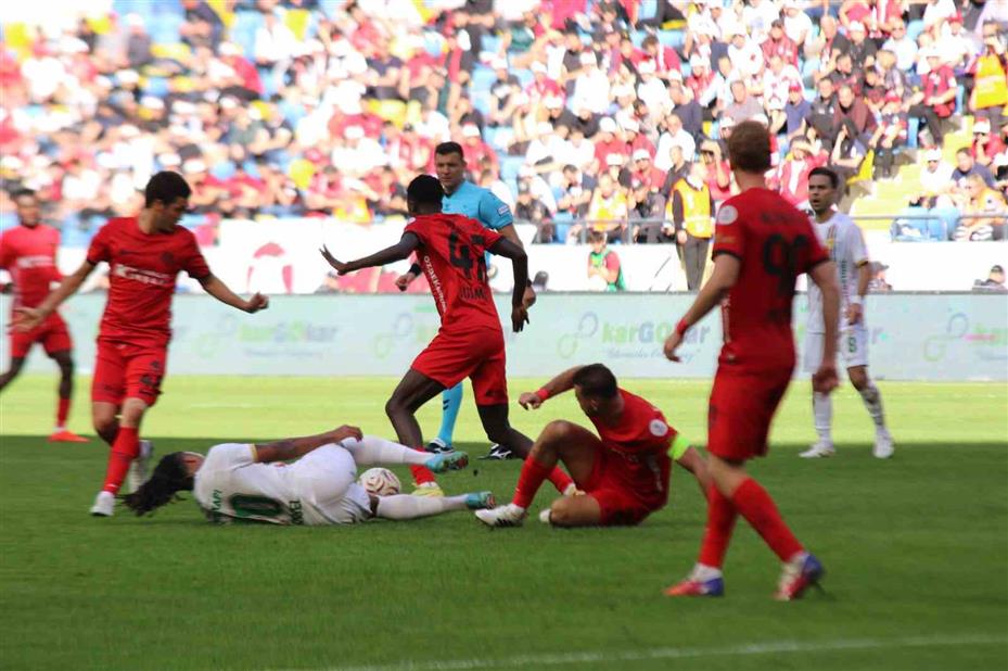 Trendyol Süper Lig: Gençlerbirliği: 2 - Amed Sportif Faaliyetler: 2 (Maç sonucu)