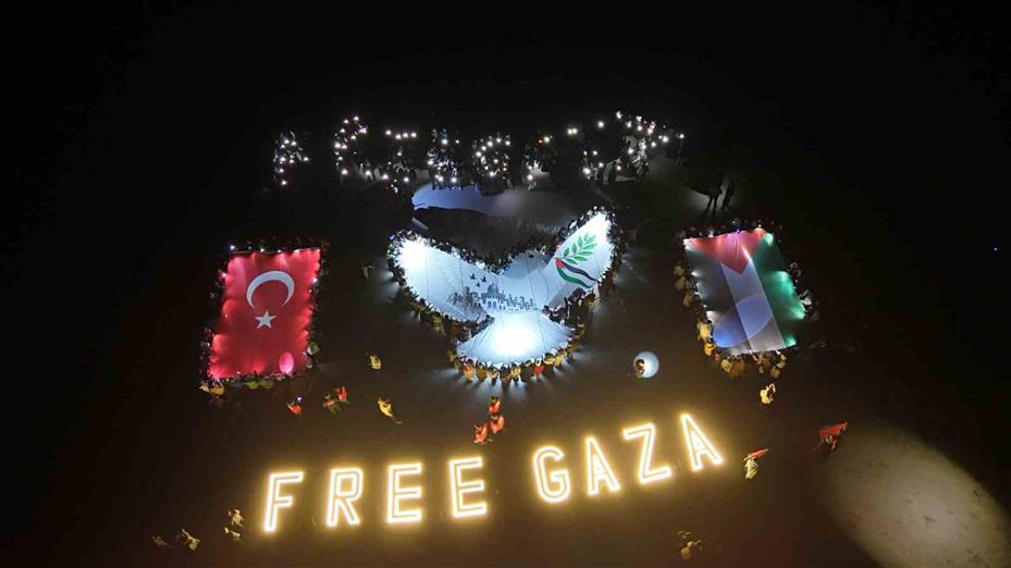 Kapadokya’dan Gazze’ye ışıklı mesaj: "Free Gaza"