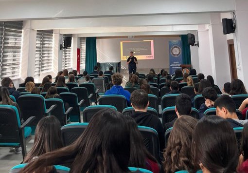 Eskişehir’de SİBERAY’dan gençlere siber güvenlik eğitimi: 530 öğrenci ve öğretmene ulaşıldı