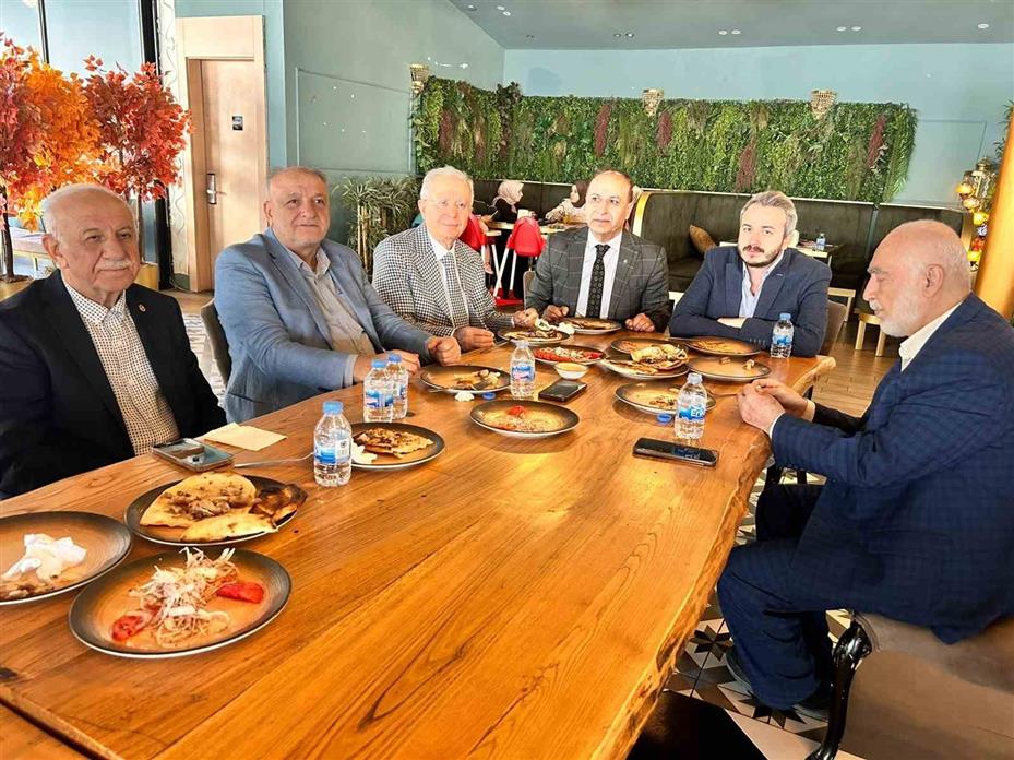 Siirtliler büryan kebabı için Ankara’da bir araya geldi