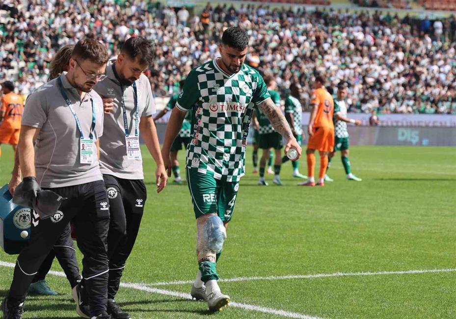 Trendyol Süper Lig: Konyaspor: 0 - Başakşehir: 0 (İlk yarı)