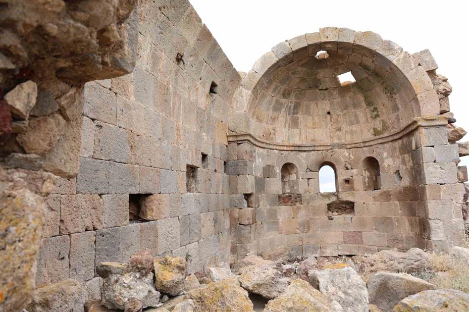 Aksaray’ın saklı mirası Ana Sultan Tepesi’nde 725 yıllık kilise