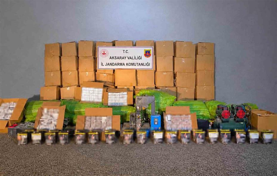 Kaçak sigara imalathanesine jandarma baskını