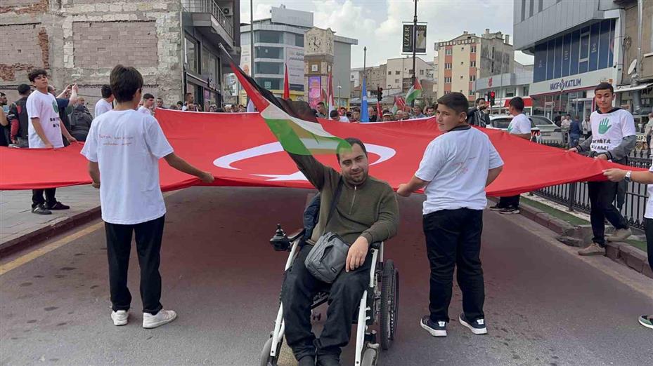Nevşehir’de Gazze’ye destek yürüyüşü düzenlendi