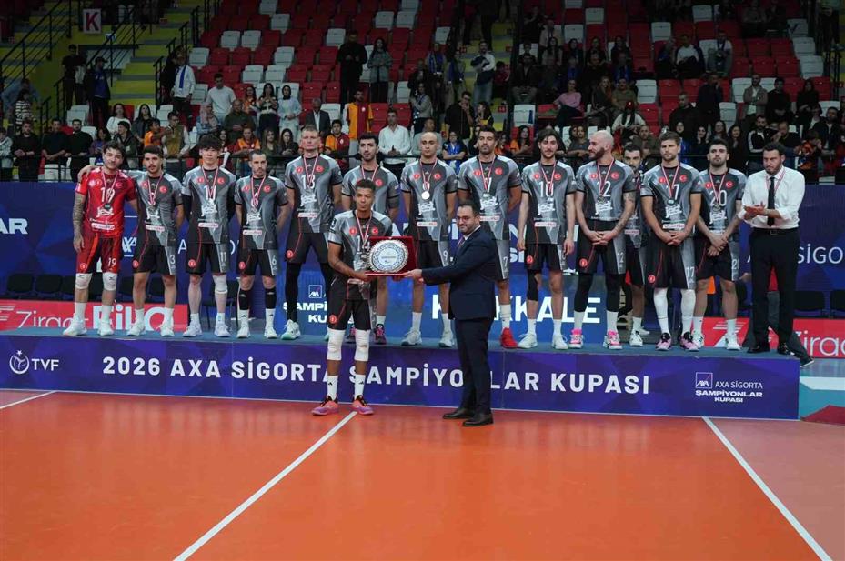 Voleybolda Şampiyonlar Kupası’nı kazanan Galatasaray, 7 yıl sonra kupa sevinci yaşadı