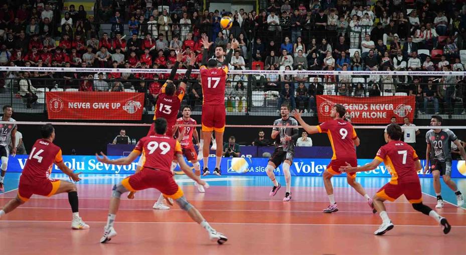 Voleybolda Şampiyonlar Kupası’nı kazanan Galatasaray, 7 yıl sonra kupa sevinci yaşadı