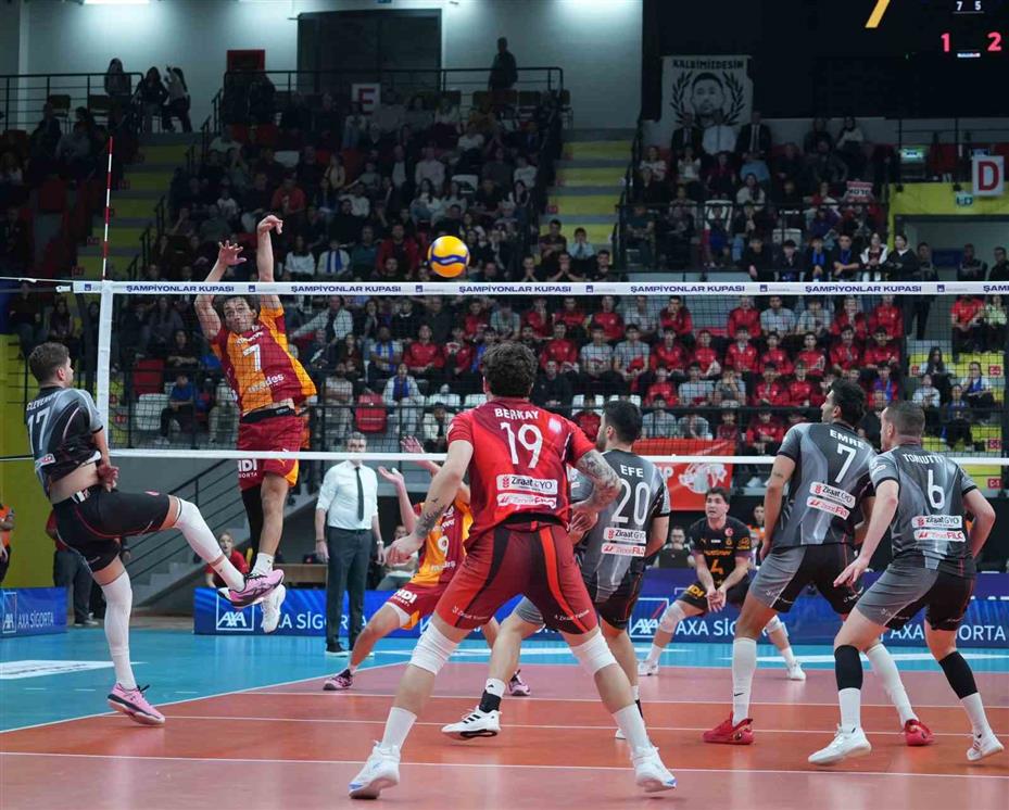Galatasaraylı voleybolculardan şampiyonluk mesajı: "Bunlar daha başlangıç"