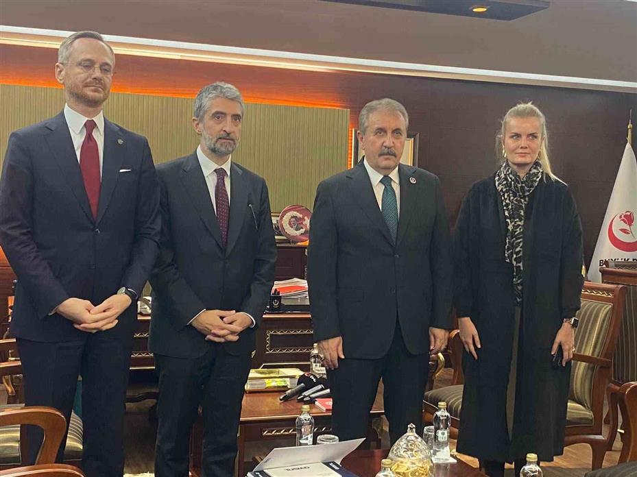 Destici: "Pandemi sürecini, Ukrayna-Rusya savaşındaki süreci Türkiye gerçekten iyi yönetti"