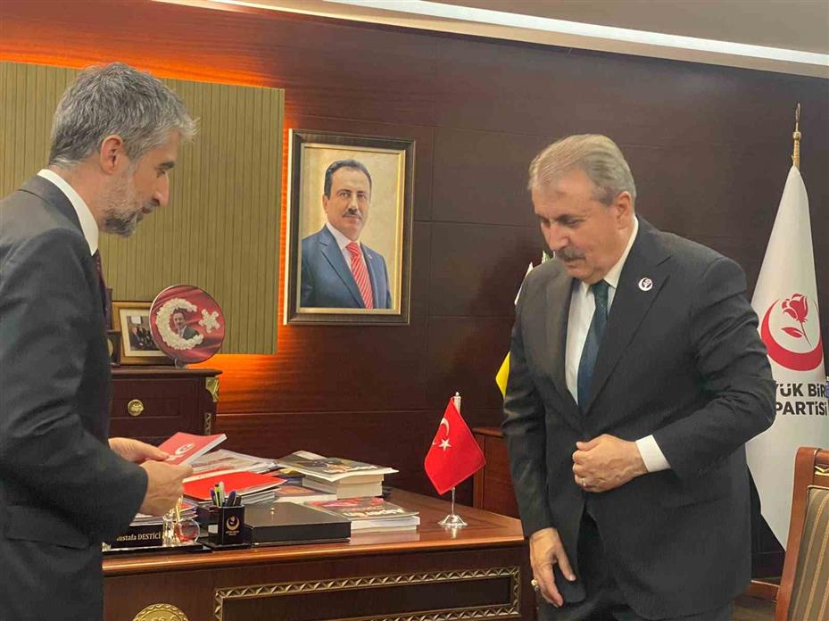 Destici: "Pandemi sürecini, Ukrayna-Rusya savaşındaki süreci Türkiye gerçekten iyi yönetti"