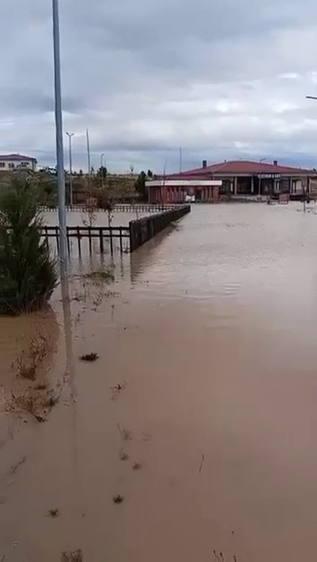 Sivas’ta kuvvetli sağanak maddi hasara yol açtı