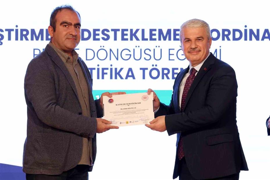 Konya’da "Proje Döngüsü Yönetimi ve Uygulamalı Proje Yazma Eğitimi" sertifika töreni düzenlendi