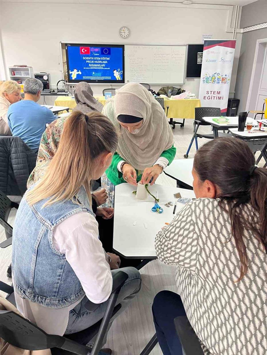Eskişehir’de öğrencilerin proje geliştirme süreçlerinin desteklenmesi ele alındı