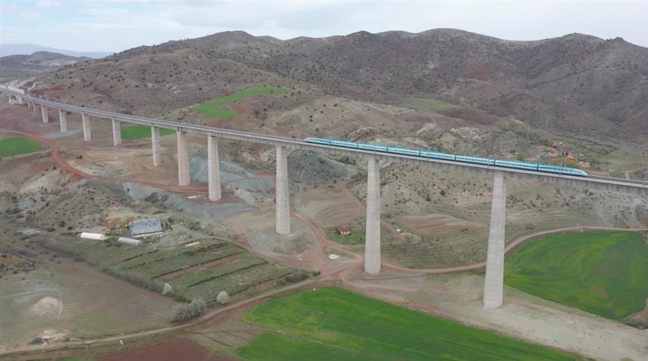 Engelli, gazi ve şehit yakınları kimlikle bilet alıp seyahat edebilecek