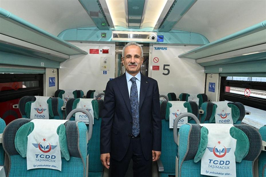 Engelli, gazi ve şehit yakınları kimlikle bilet alıp seyahat edebilecek
