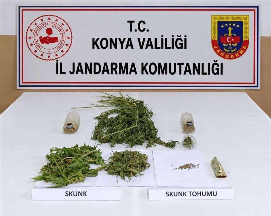Konya’da 4 bin 137 sentetik hap ele geçirildi