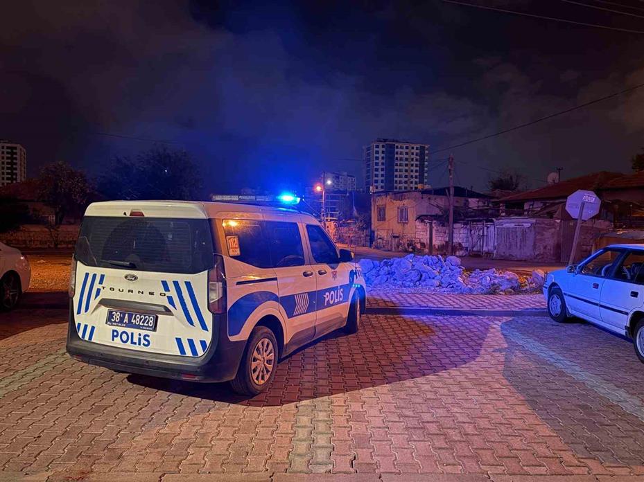 Prizi tamir ederken akıma kapılan genç yaralandı