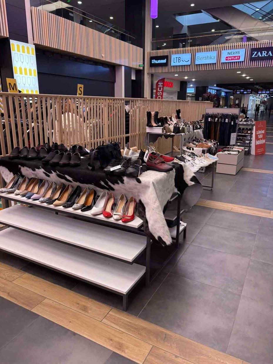 Kumsmall’da Kış Festivali başladı, indirimler koridorlara taştı
