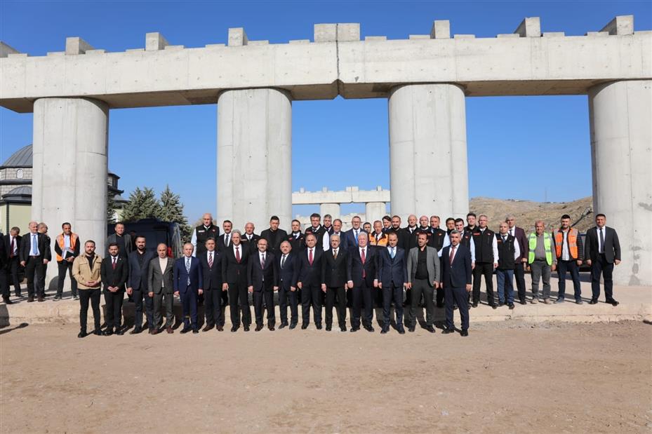 Bakan Uraloğlu: "Türkiye’de 355 milyar dolarlık ulaştırma yatırımını hayata geçirdik"