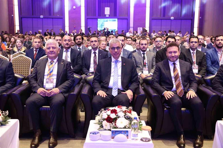 Sağlık Bakanı Memişoğlu 6. Uluslararası Acil Tıp Kongresi’nin açılışına katıldı