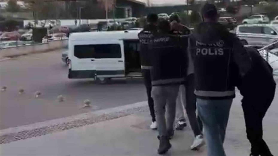 Kırıkkale’de uyuşturucu tacirlerine operasyon: 5 tutuklama