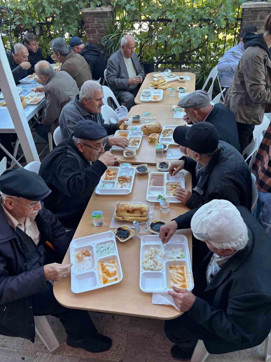 Eskişehir Türk Ocağı anlamlı bir vefa günü gerçekleştirdi