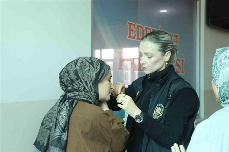Sivas’ta KPSS Ortaöğretim heyecanı küpeleri unutturdu