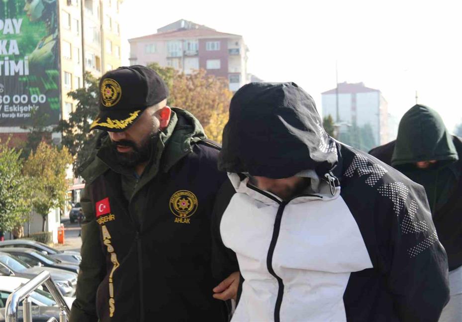Eskişehir merkezli fuhuş operasyonunda 18 şüpheli tutuklandı