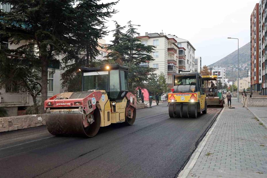 Talas Bahçelievler’de 750 ton sıcak asfalt