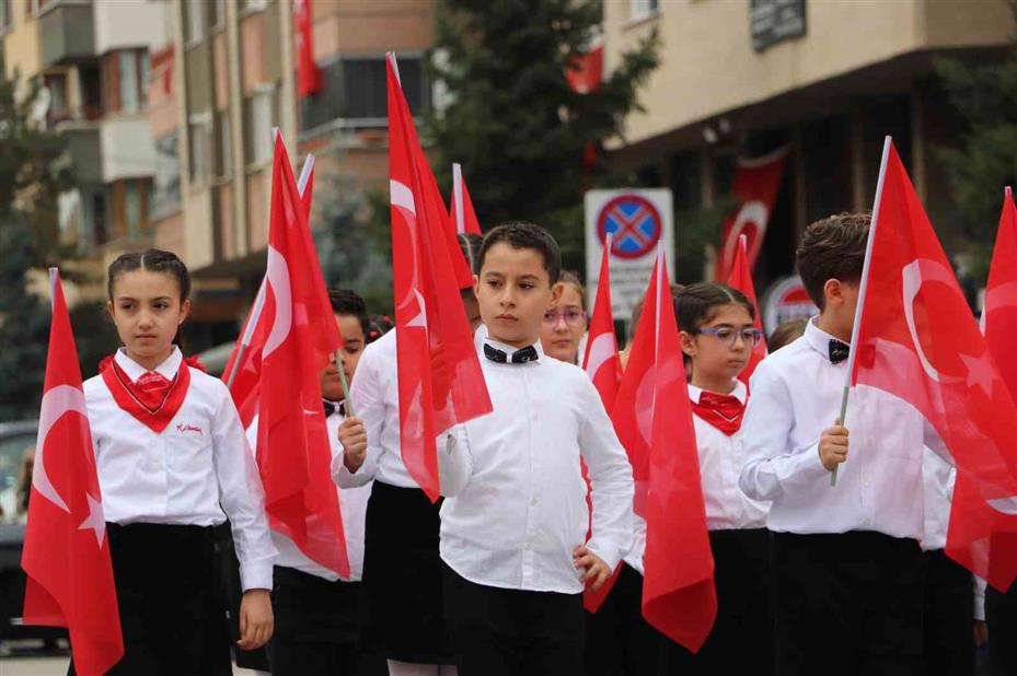 Eskişehir’de 29 Ekim Cumhuriyet Bayramı coşkuyla kutlandı