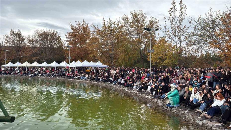SOLOTÜRK Eskişehir semalarında nefes kesti