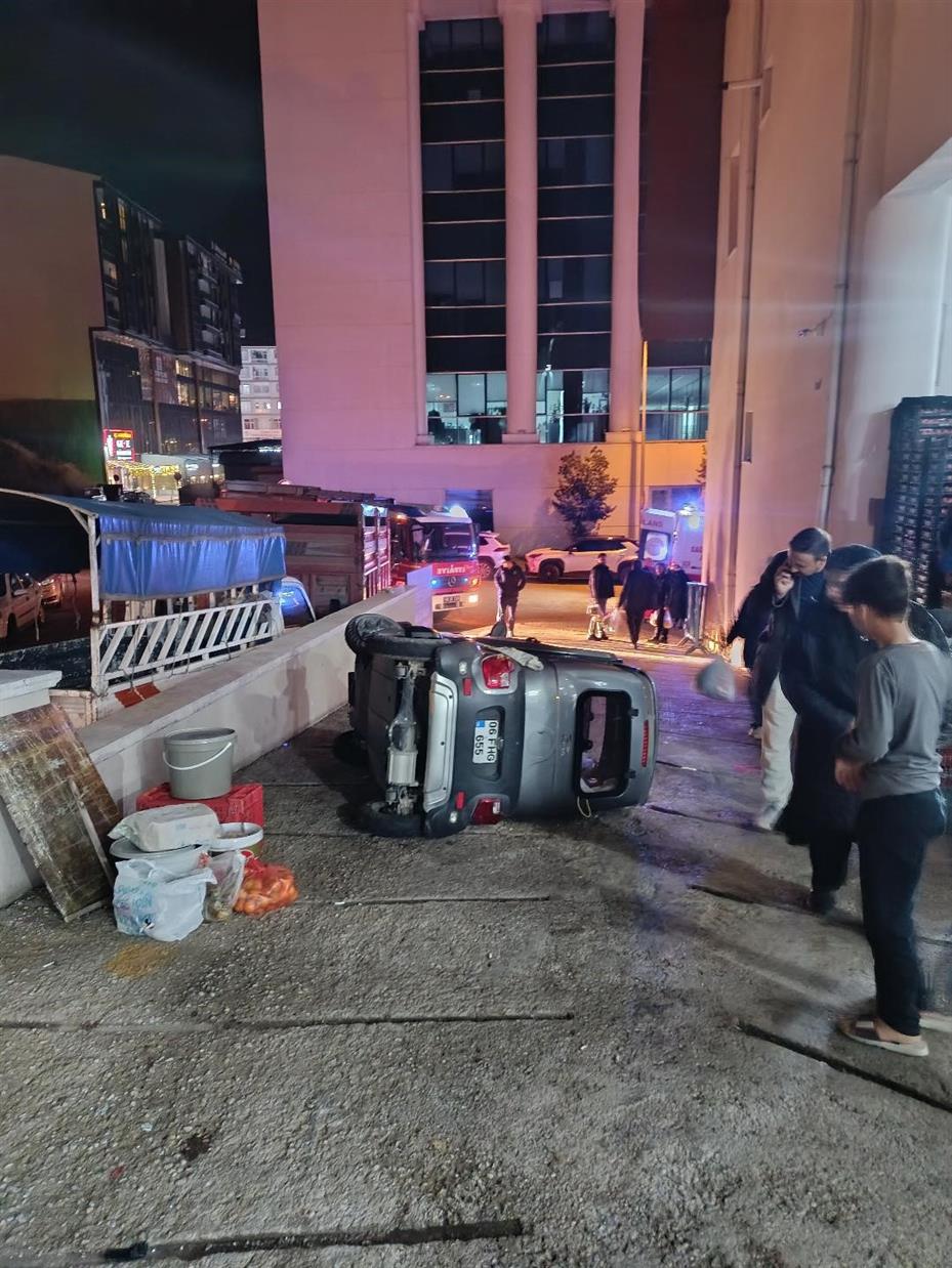 Ankara’da mini araç devrildi: 1 yaralı