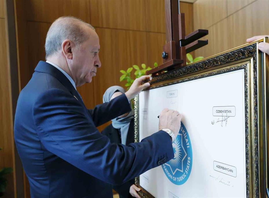 Cumhurbaşkanı Erdoğan: "Türk dünyasının aile fotoğrafında ayrılığa, gayrılığa, ihtilafa yer yoktur"