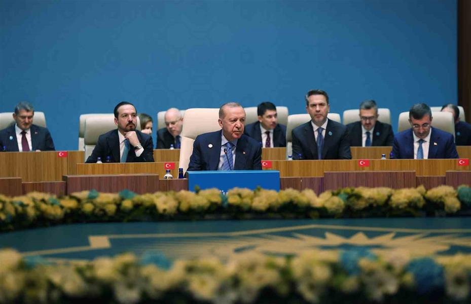 Cumhurbaşkanı Erdoğan: "Türk dünyasının aile fotoğrafında ayrılığa, gayrılığa, ihtilafa yer yoktur"