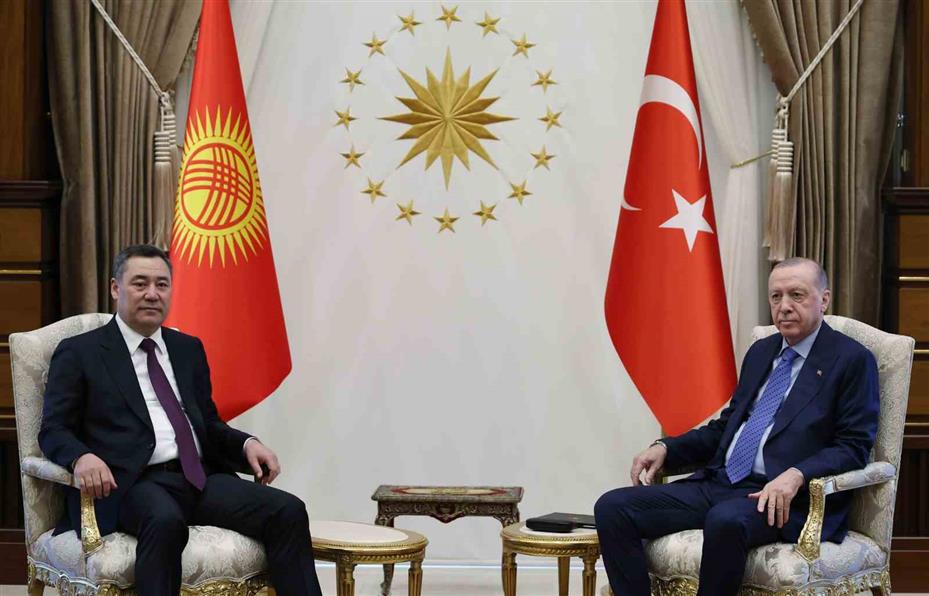 Cumhurbaşkanı Erdoğan, Kırgızistan Cumhurbaşkanı Caparov ile bir araya geldi