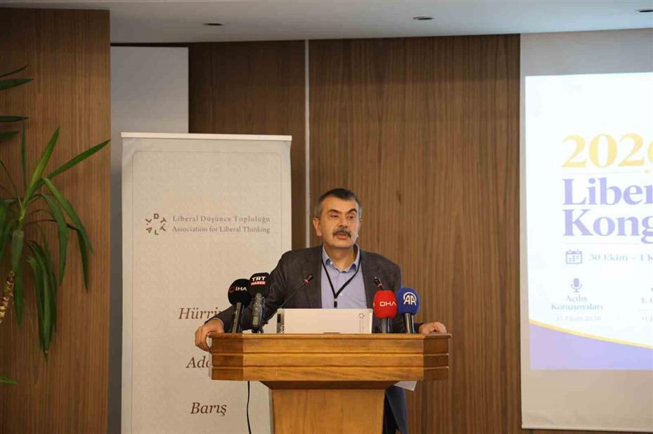 Bakan Tekin: "Farklılıklarımızla birlikte birbirimizi seversek milli birliğimiz güçlenir"
