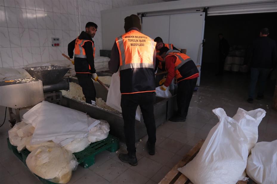 Akşehir'de Peynir Operasyonu: 9 Ton Eritme Peyniri İmha Edildi!