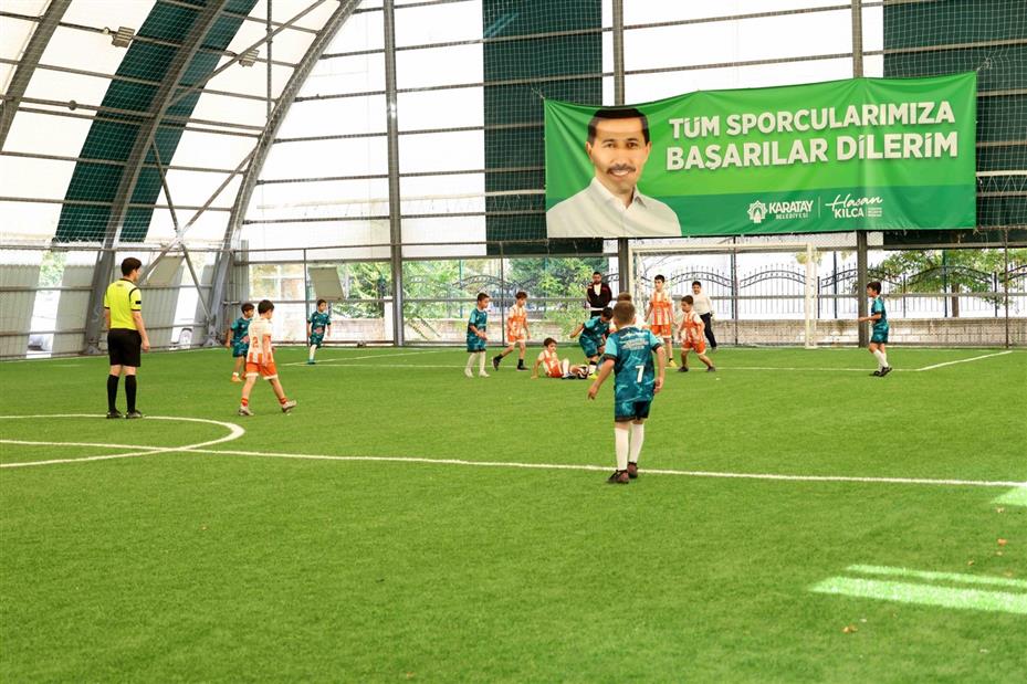 Karatay'da Geleneksel İlkokullar Arası Dostluk ve Kardeşlik Futbol Turnuvası Başladı