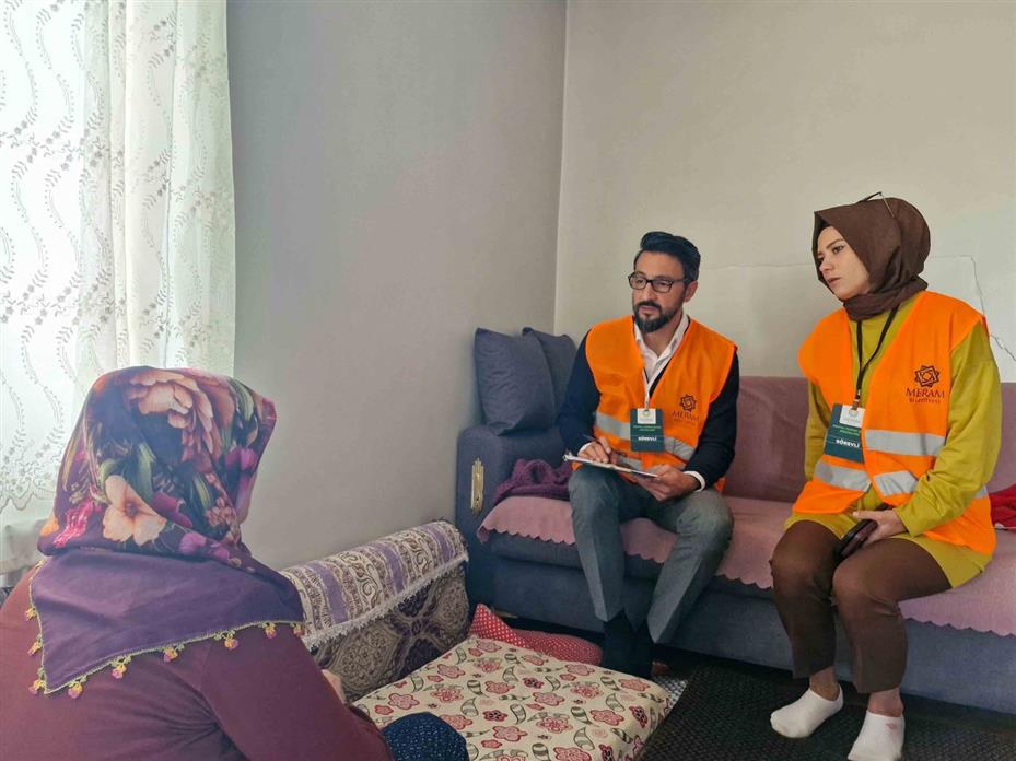 Meram'da İhtiyaç Sahiplerinin Yükü Birlikte Hafifliyor