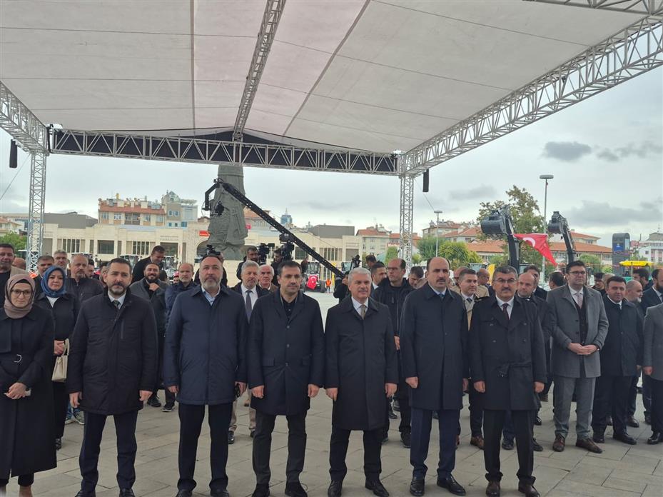 Konya Büyükşehir Belediyesi Filosuna 54 Yeni Araç Daha Kazandırıldı