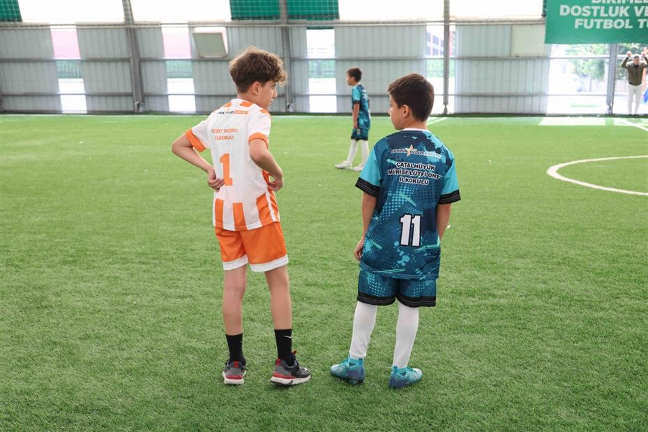 Karatay'da Geleneksel İlkokullar Arası Dostluk ve Kardeşlik Futbol Turnuvası Başladı