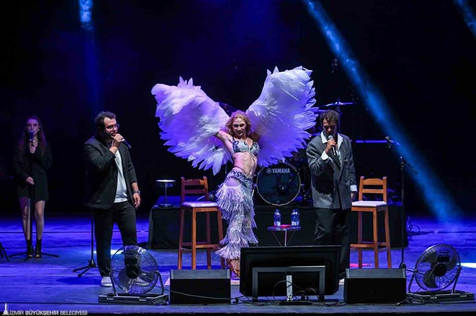 Teoman’dan 95. İzmir Enternasyonal Fuarı’nda müzik şöleni