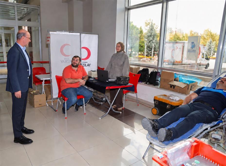 Başkan Pekyatırmacı'dan Kan Bağışına Destek