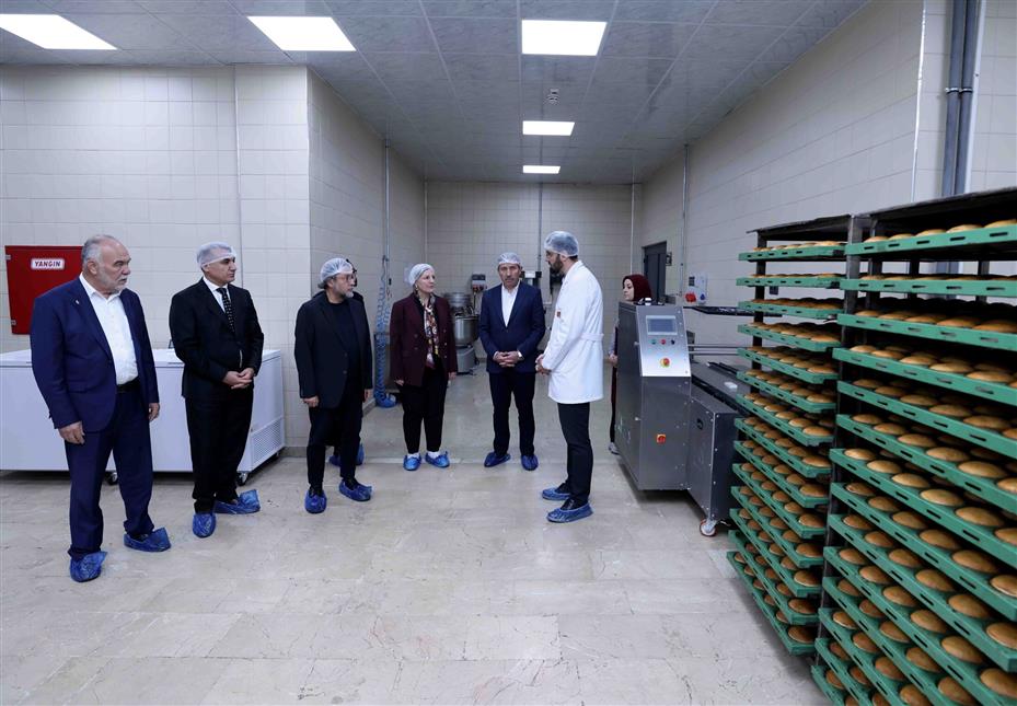 Tarım ve Gıda Politikaları Kurulu Üyeleri'nden Karatay Halk Ekmek Fabrikasına Ziyaret