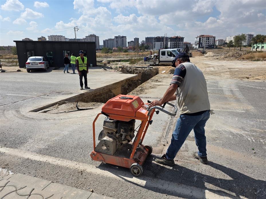 Konya Büyükşehir Akşemsettin Mahallesi'nde İçme Suyu Altyapısını Yeniledi
